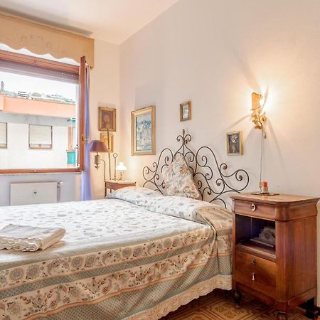 1 Bedroom Lovely Apartment In Rapallo Esterno foto