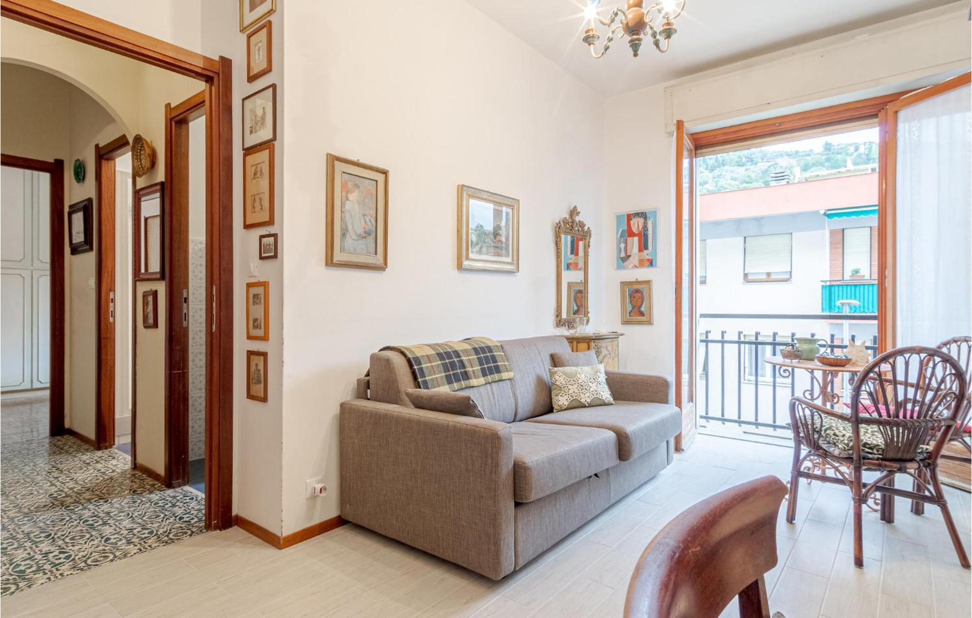 1 Bedroom Lovely Apartment In Rapallo Esterno foto
