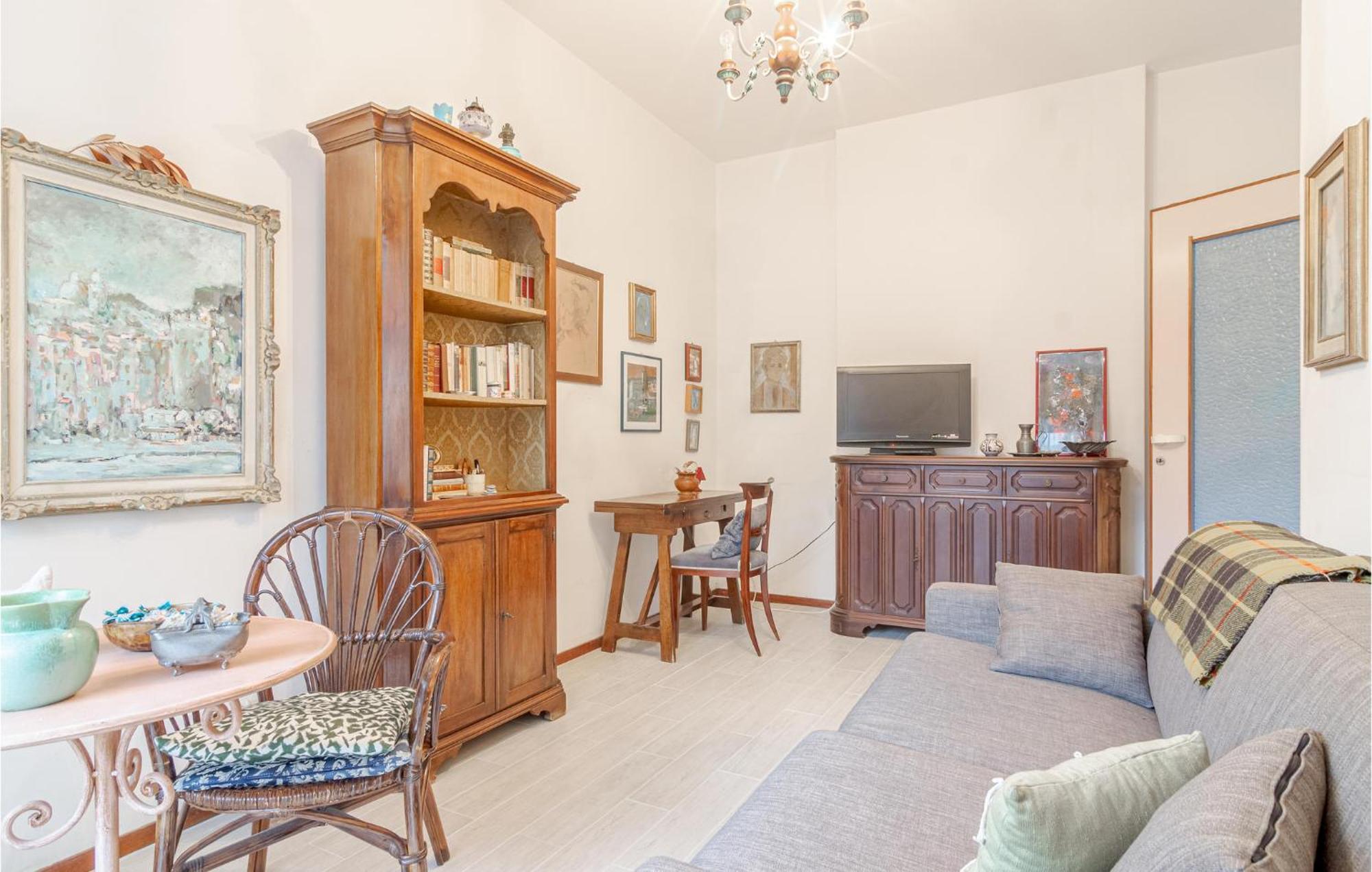 1 Bedroom Lovely Apartment In Rapallo Esterno foto